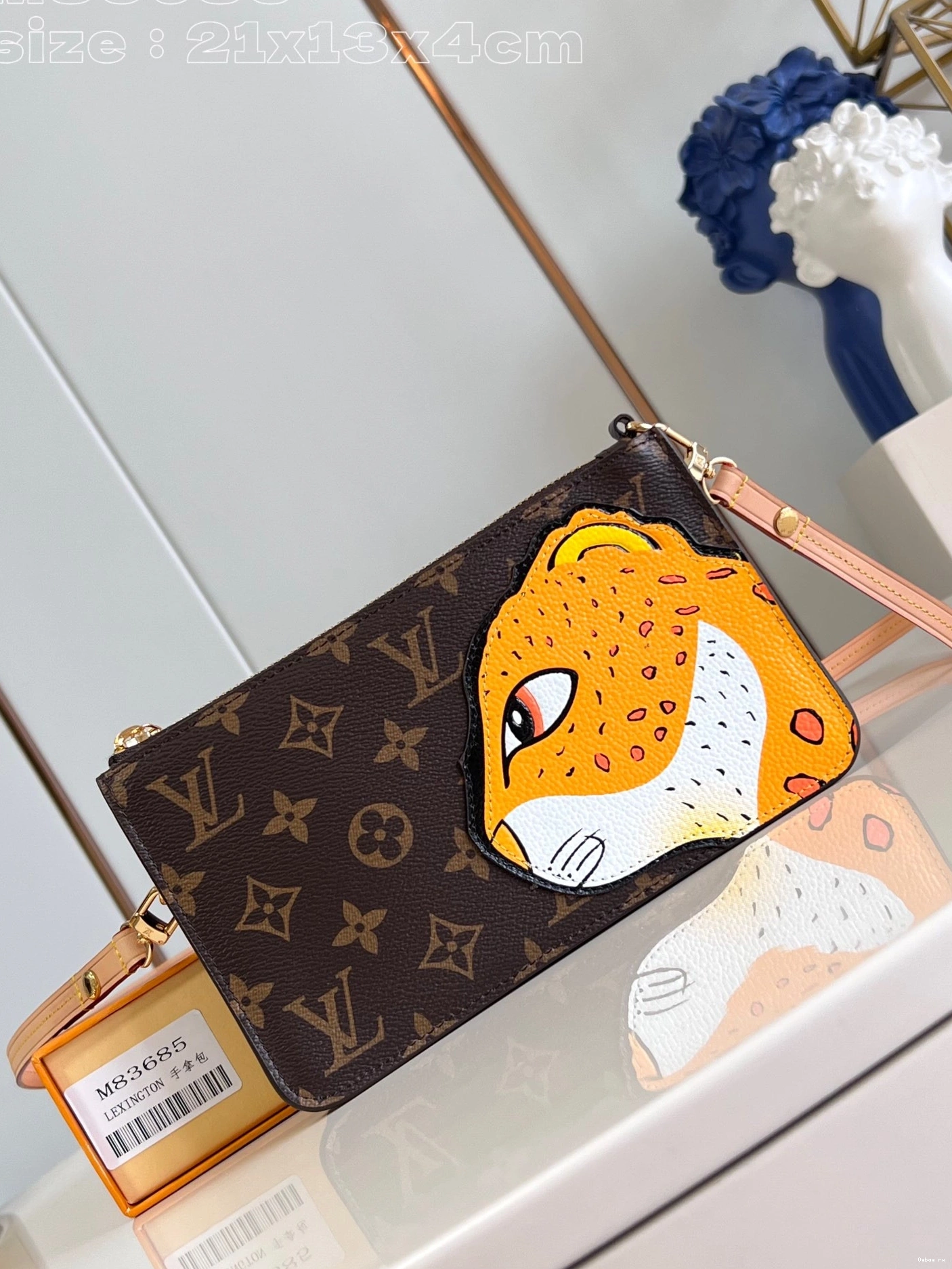 Lexington VUITTON Pouch-21.5*13*4.5CM LOUIS 0713